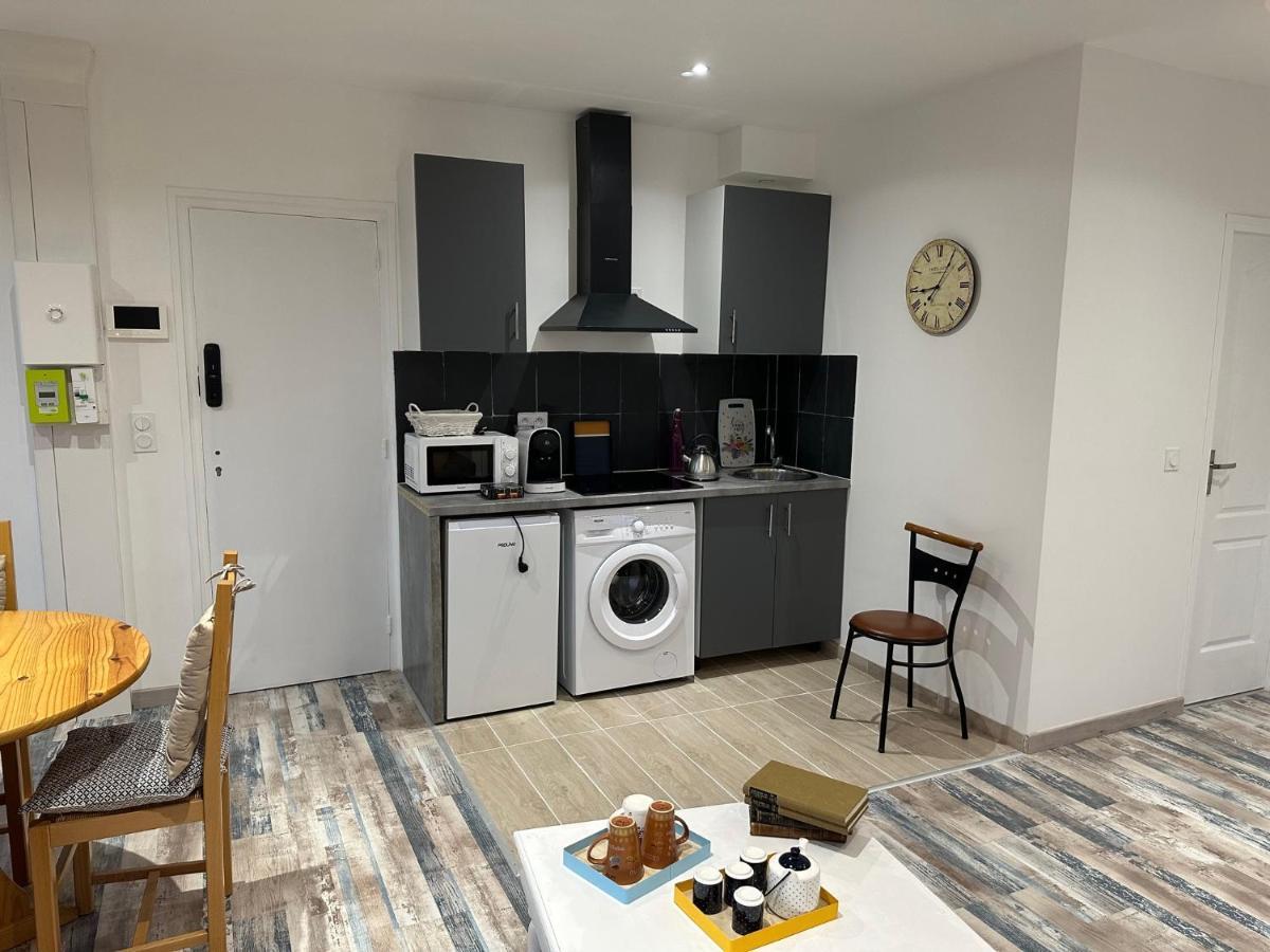 דייפ Des Beaux Appartements Deluxe מראה חיצוני תמונה