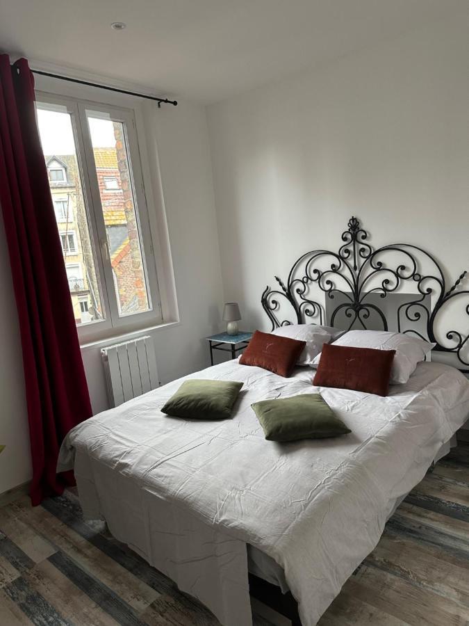 דייפ Des Beaux Appartements Deluxe מראה חיצוני תמונה