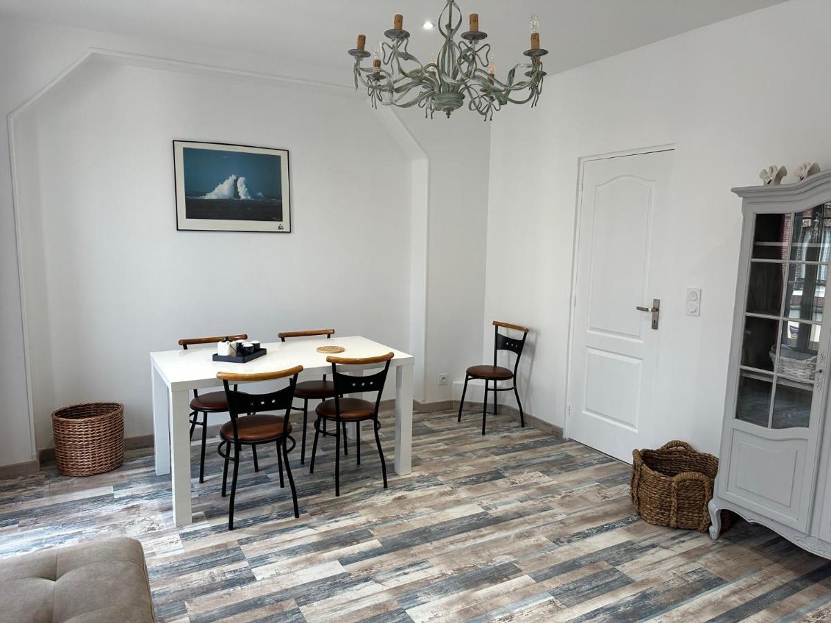 דייפ Des Beaux Appartements Deluxe מראה חיצוני תמונה